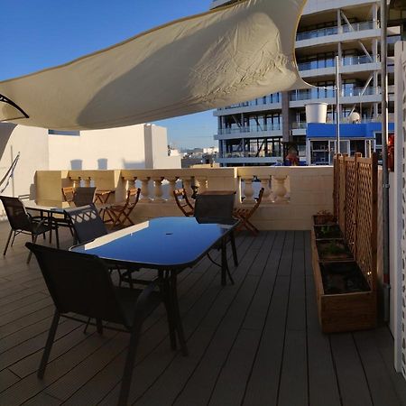 Walter'S B&B Gzira Экстерьер фото