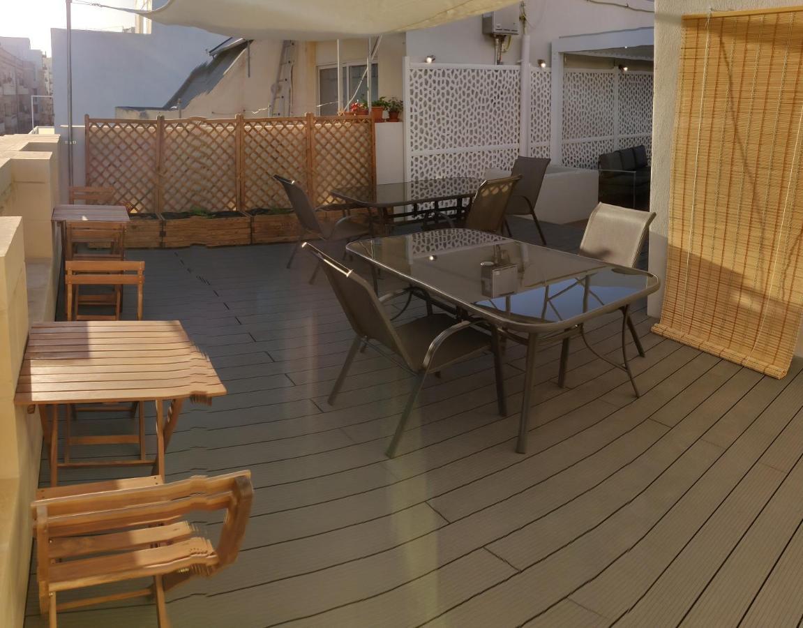 Walter'S B&B Gzira Экстерьер фото